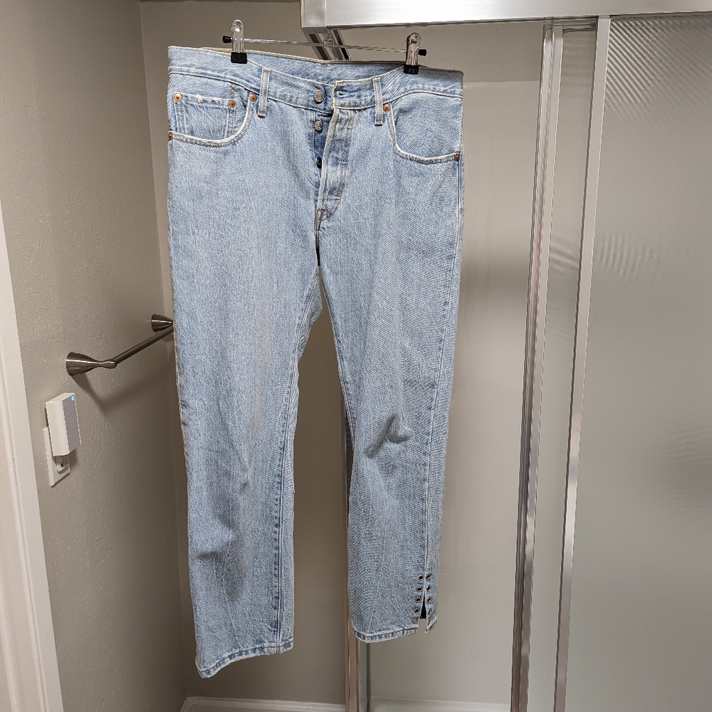 Levi's 501 Straight Leg Jeans Light Wash Mid Rise Size 30